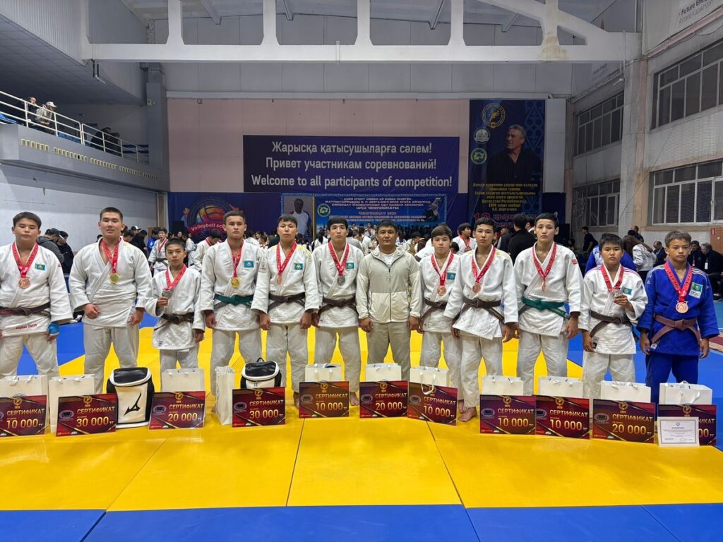 🔹КСРО спорт шебері, ҚР еңбек сіңірген жаттықтырушысы В. П. Дергачевті…