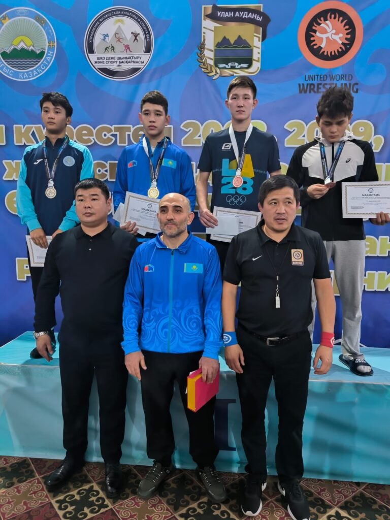 🤼‍♂️ 5 қараша 2025 жылы Қайсенов қаласында еркін күрестен Ө.…