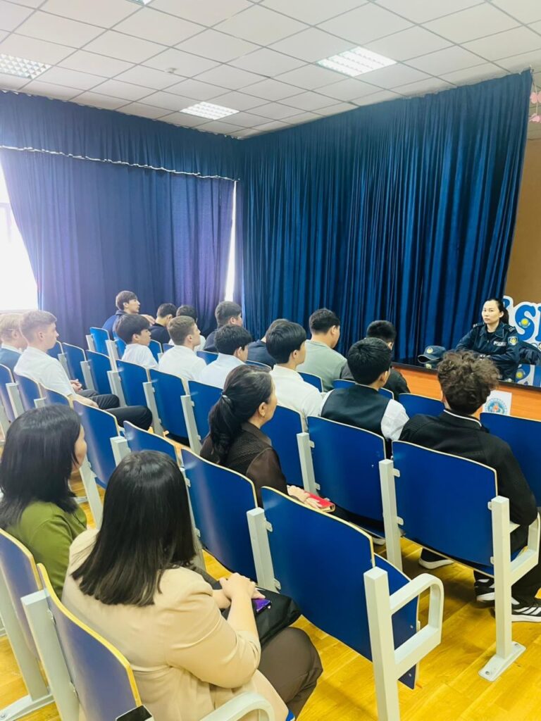 Бүгін мектебімізде 11-сынып оқушыларымен маңызды кездесу өтті. Кездесуге Кәмелетке толмағандар&hellip;