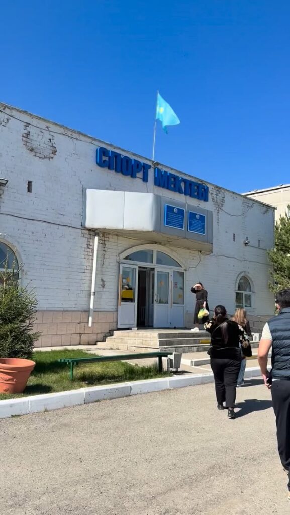 🌍 Біздің жаттықтырушылар мен әдіскерлер аймақтарға сапарға шықты! 🏫 «Спортта&hellip;